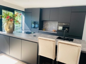 9f3b42c0-76de-417c-92f7-6bb2448bdbb9